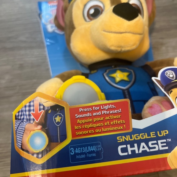 Paw Patrol Snuggle Up Chase - Picture 2 of 2